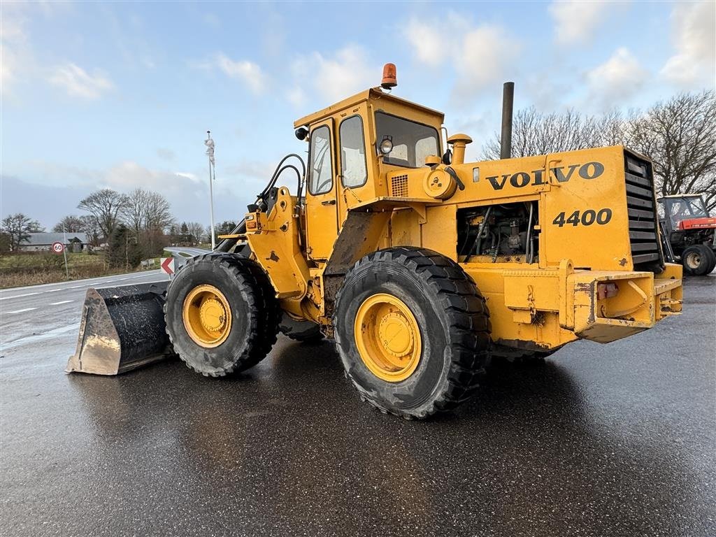 Radlader des Typs Volvo 4400 MED HURTIGSKIFTE OG SKOVL!, Gebrauchtmaschine in Nørager (Bild 4)