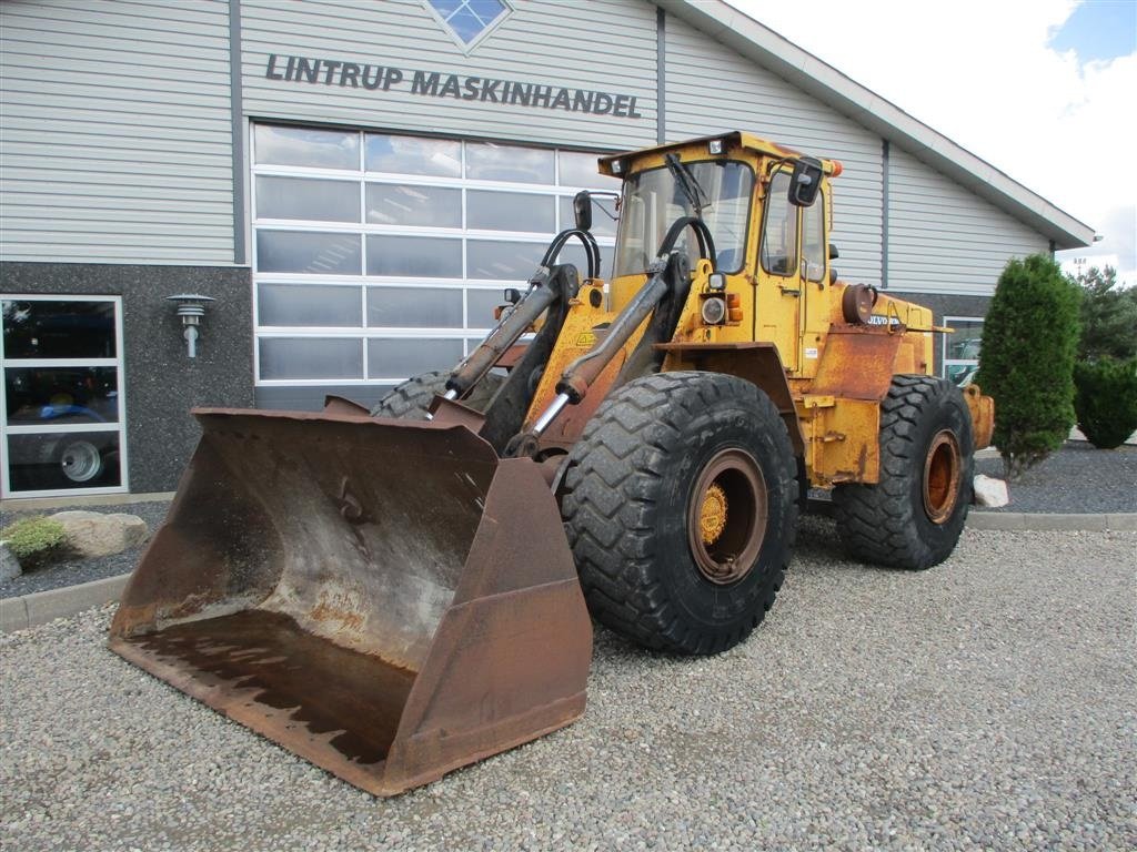Radlader des Typs Volvo 4500 Med rigtig gode dæk, Gebrauchtmaschine in Lintrup (Bild 2)