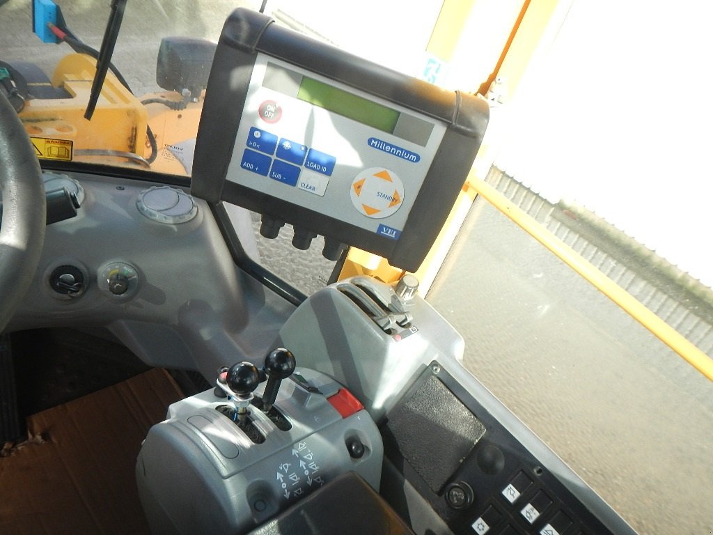 Radlader des Typs Volvo L 120 E, Gebrauchtmaschine in Aabenraa (Bild 20)