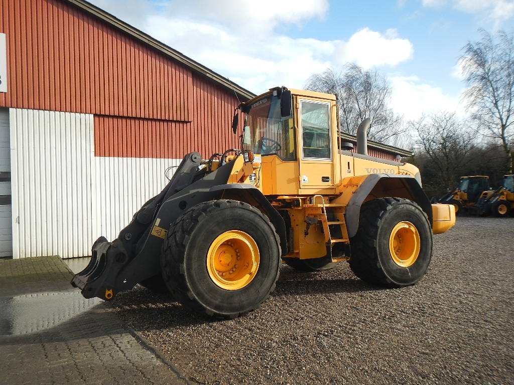 Radlader des Typs Volvo L 120 E, Gebrauchtmaschine in Aabenraa (Bild 4)