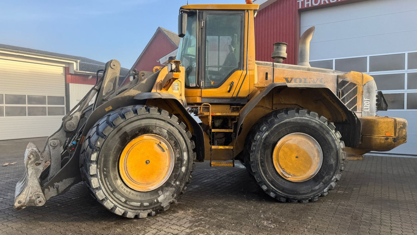 Radlader typu Volvo L 120 F MED CDC STYRING OG GODE DÆK!, Gebrauchtmaschine w Nørager (Zdjęcie 2)