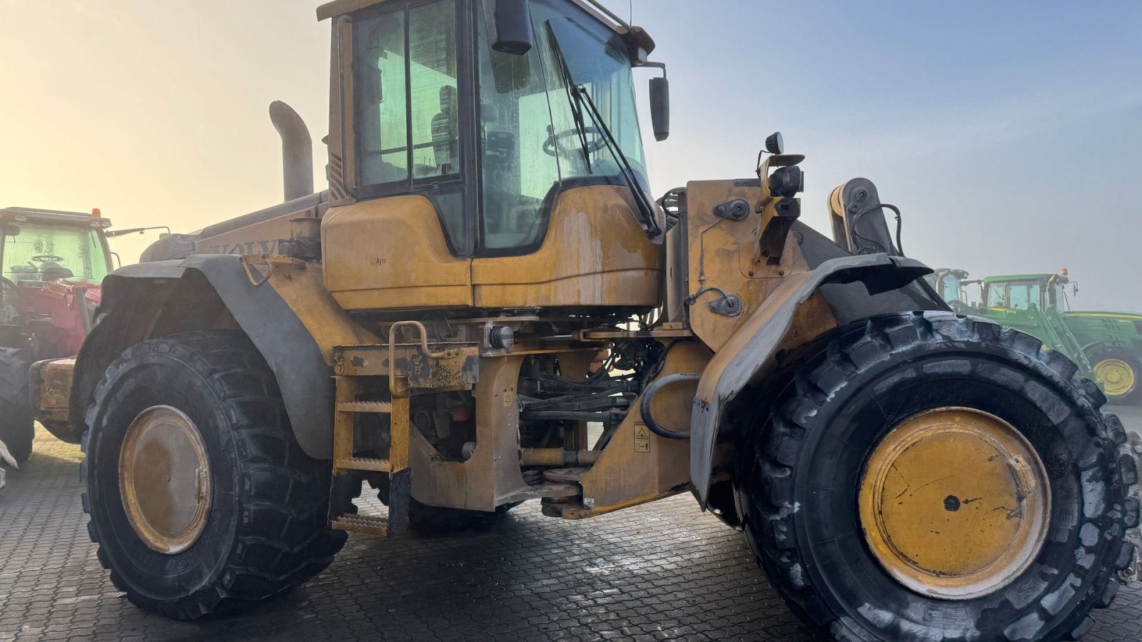 Radlader typu Volvo L 120 F MED CDC STYRING OG GODE DÆK!, Gebrauchtmaschine w Nørager (Zdjęcie 12)