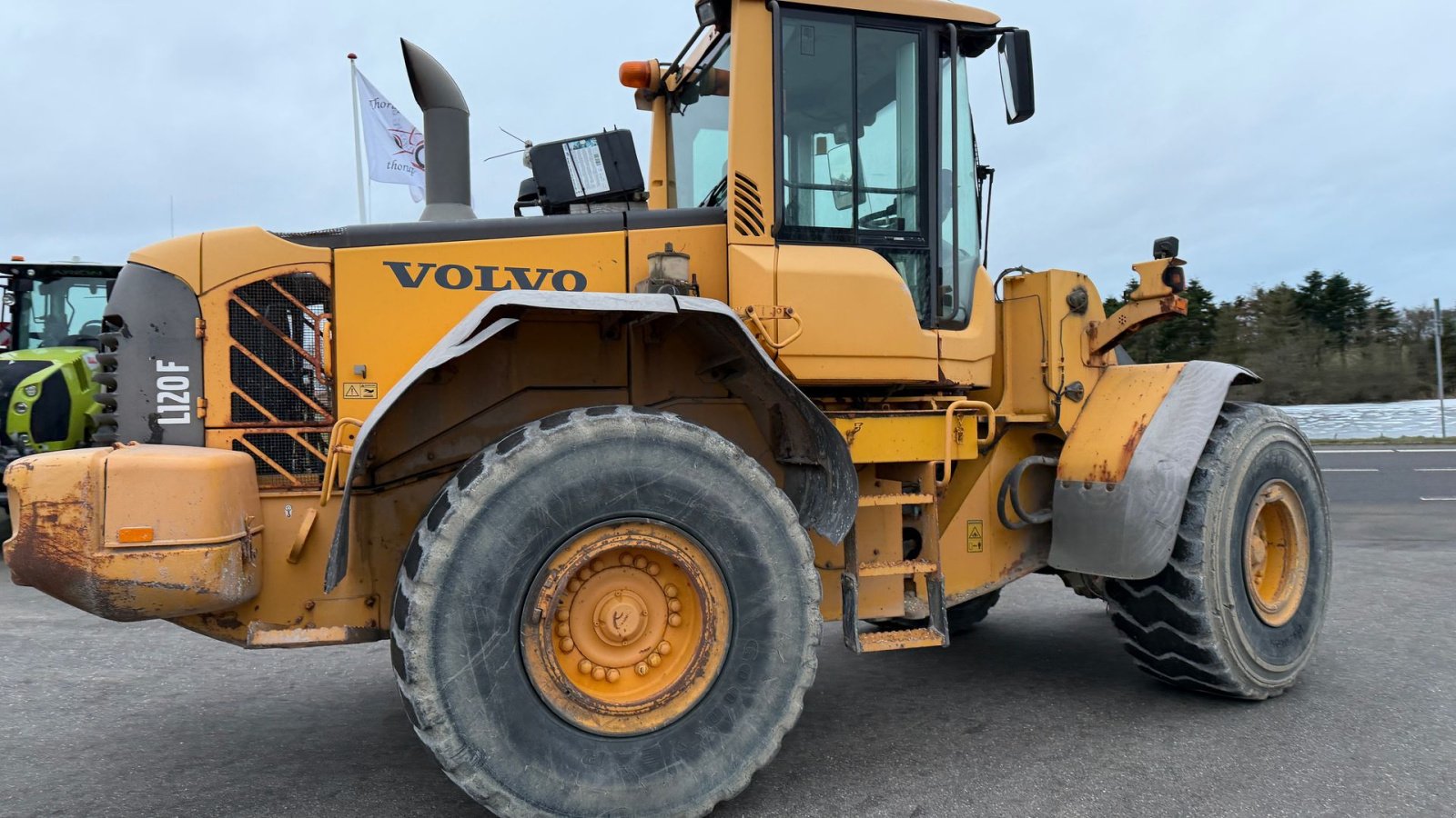 Radlader des Typs Volvo L 120 F, Gebrauchtmaschine in Nørager (Bild 11)