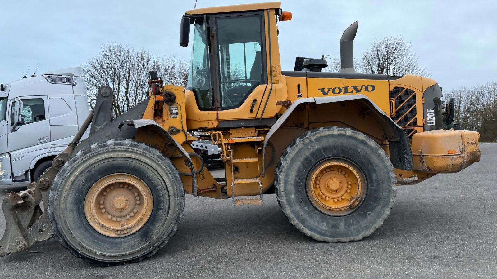 Radlader des Typs Volvo L 120 F, Gebrauchtmaschine in Nørager (Bild 3)