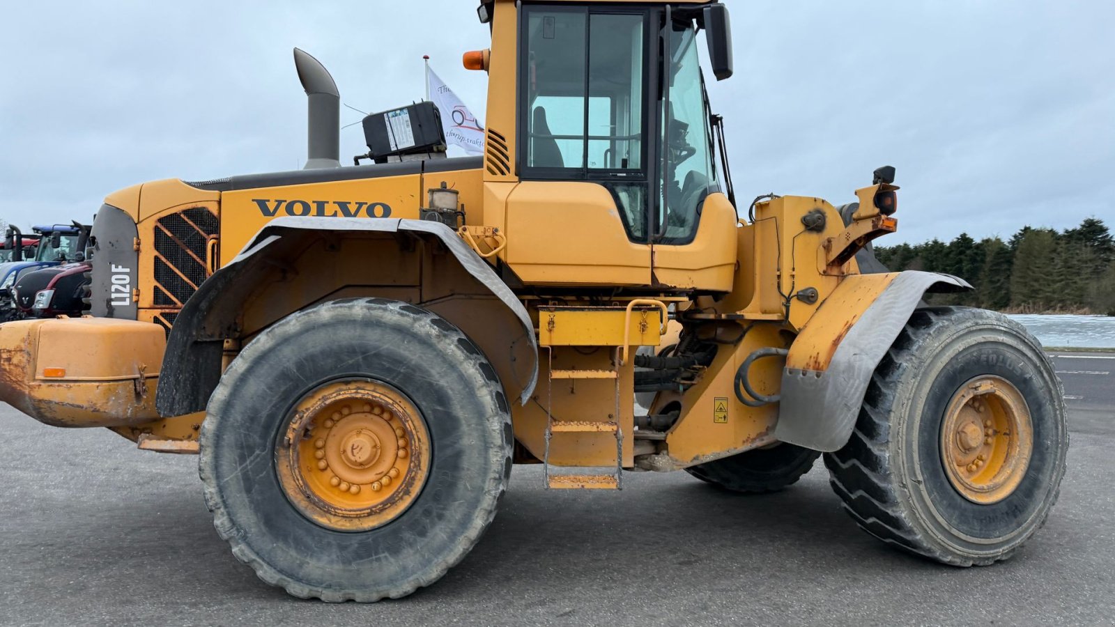 Radlader des Typs Volvo L 120 F, Gebrauchtmaschine in Nørager (Bild 12)