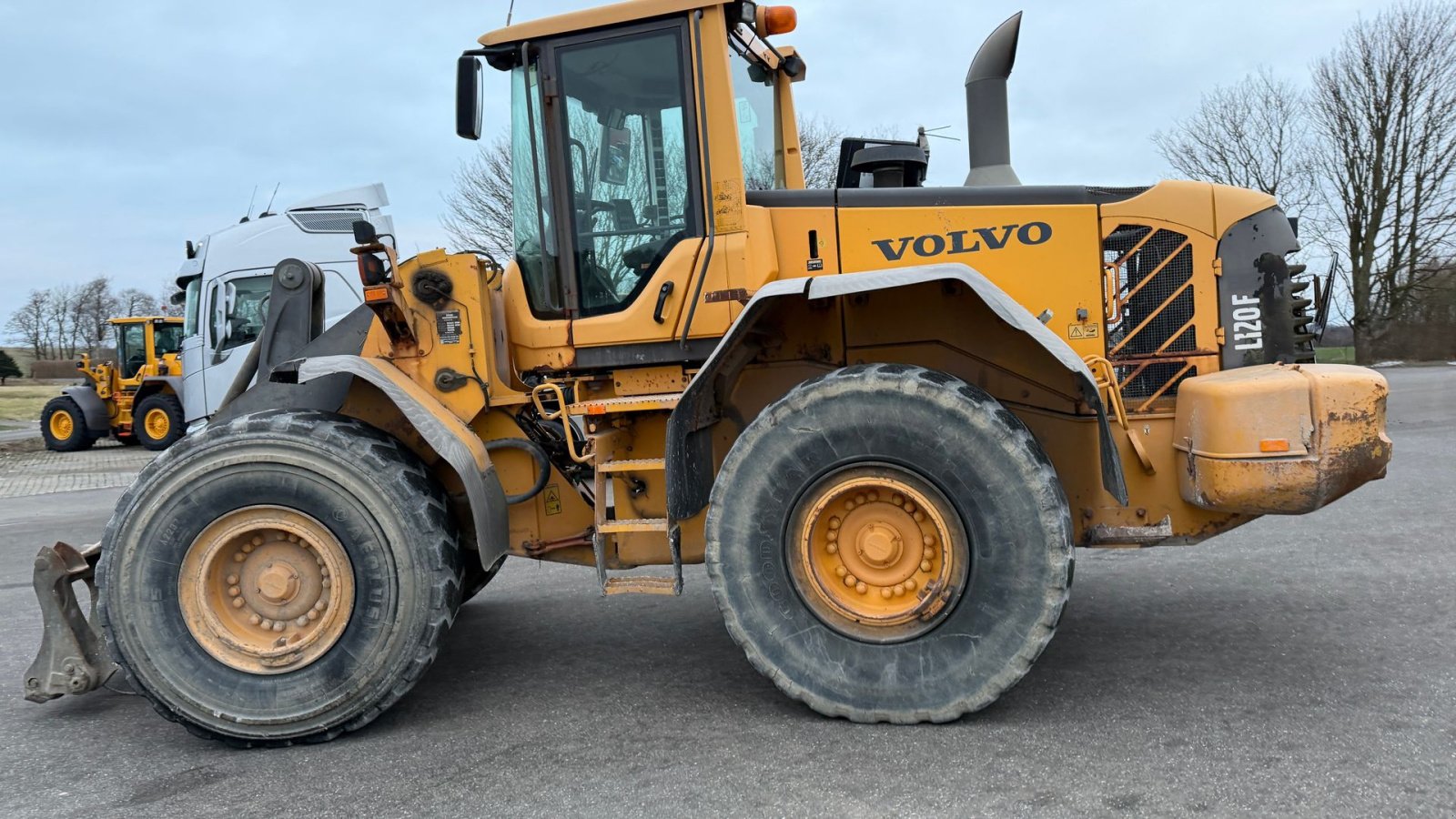 Radlader des Typs Volvo L 120 F, Gebrauchtmaschine in Nørager (Bild 4)