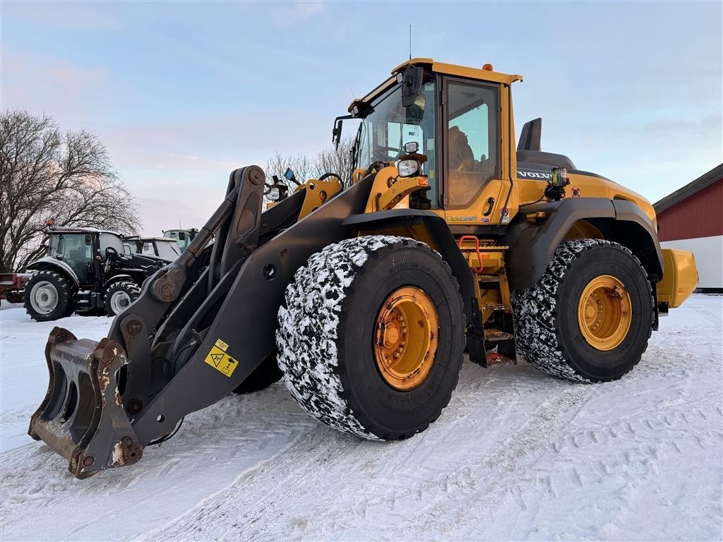 Radlader des Typs Volvo L 120 H KUN 6900 TIMER OG LANG BOM!, Gebrauchtmaschine in Nørager (Bild 1)