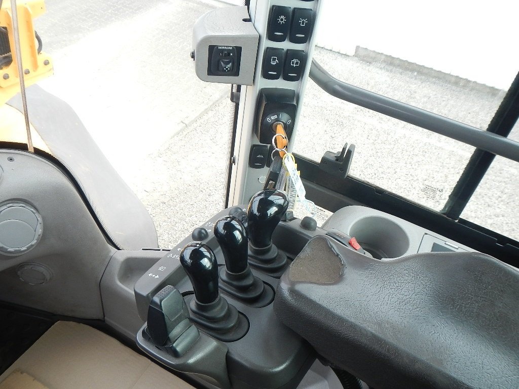 Radlader des Typs Volvo L 120 H Long Boom, Gebrauchtmaschine in Aabenraa (Bild 23)