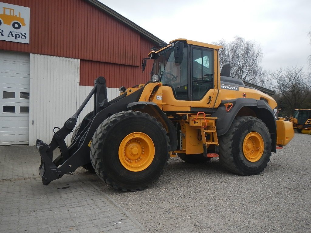 Radlader des Typs Volvo L 120 H, Gebrauchtmaschine in Aabenraa (Bild 3)