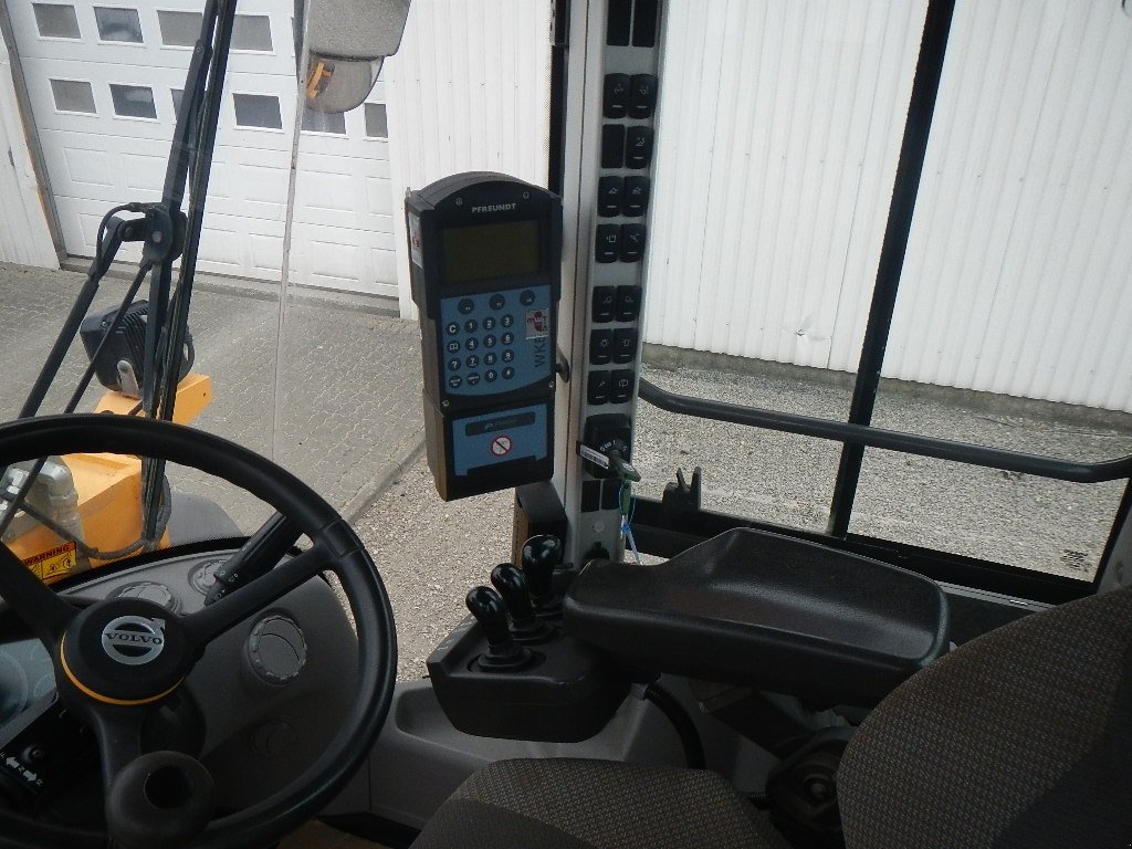 Radlader des Typs Volvo L 120 H, Gebrauchtmaschine in Aabenraa (Bild 19)