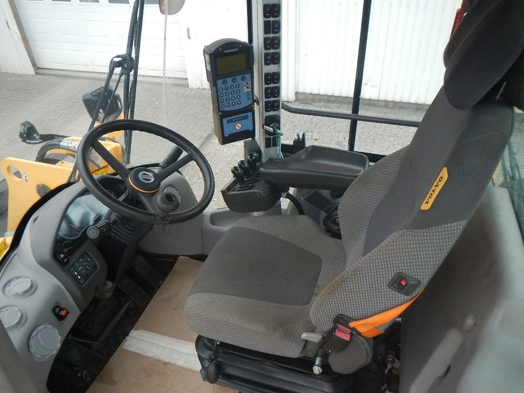 Radlader des Typs Volvo L 120 H, Gebrauchtmaschine in Aabenraa (Bild 18)