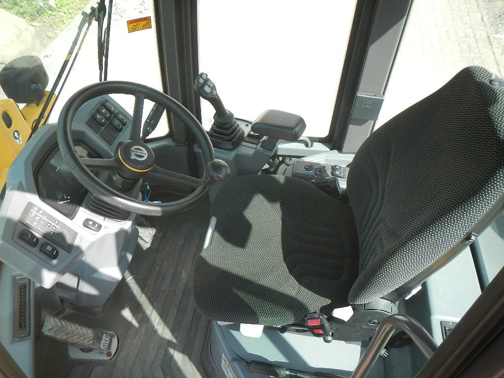 Radlader des Typs Volvo L 30 GS, Gebrauchtmaschine in Aabenraa (Bild 17)