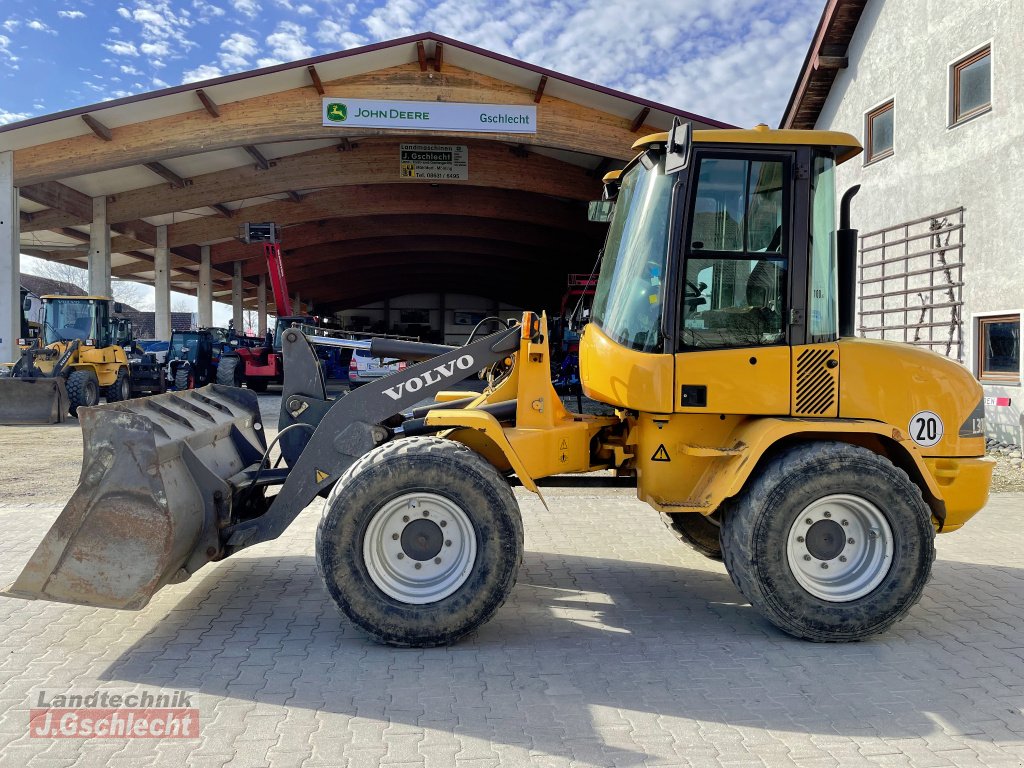 Radlader of the type Volvo L 30B pro, Gebrauchtmaschine in Mühldorf (Picture 7)