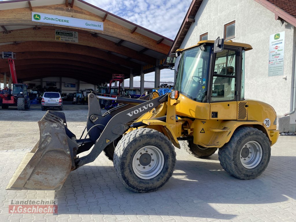 Radlader of the type Volvo L 30B pro, Gebrauchtmaschine in Mühldorf (Picture 13)