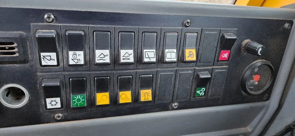 Radlader des Typs Volvo L 60 E, Gebrauchtmaschine in Scharsterbrug (Bild 7)