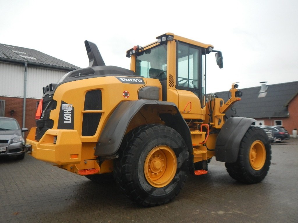 Radlader des Typs Volvo L 60 H, Gebrauchtmaschine in Aabenraa (Bild 3)