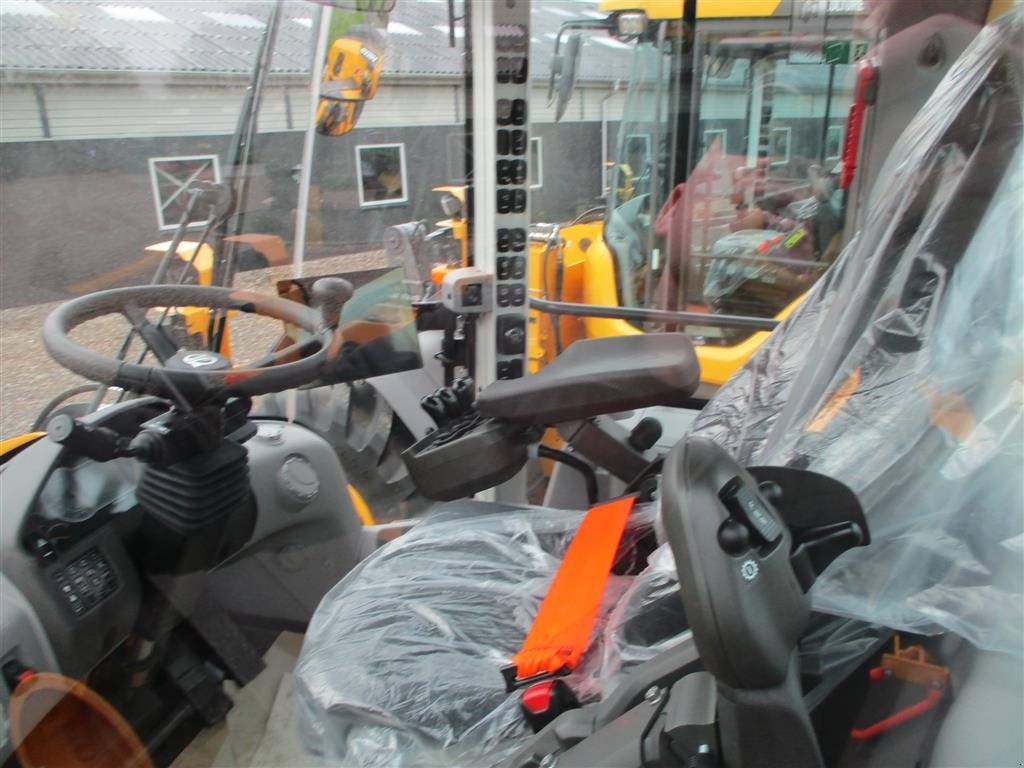 Radlader des Typs Volvo L 70 H H2 BEMÆRK MED GARANTI FRA VOLVO FREM TIL DEN 9.9.2026. AGRICULTURE DK-maskine med lang arm, Co-Pilot & med 750mm Michelin MEGA X BIB hjul., Gebrauchtmaschine in Lintrup (Bild 18)