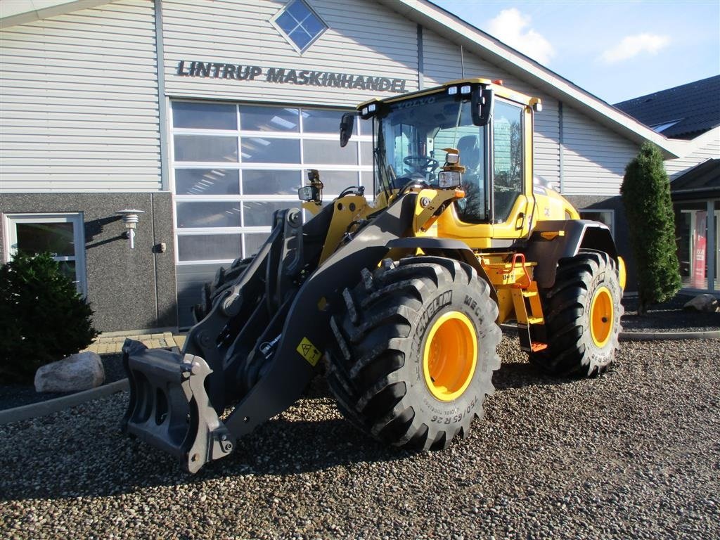 Radlader des Typs Volvo L 70 H H2 BEMÆRK MED GARANTI FRA VOLVO FREM TIL DEN 9.9.2026. AGRICULTURE DK-maskine med lang arm, Co-Pilot & med 750mm Michelin MEGA X BIB hjul., Gebrauchtmaschine in Lintrup (Bild 15)