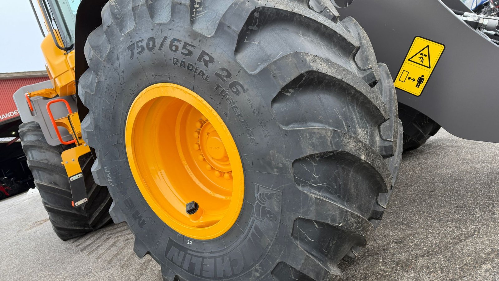 Radlader типа Volvo L 90 H AGRICULTURE! KUN 4 TIMER, LANG BOM OG LOCK-UP! TIL OMGÅENDE LEVERING, Gebrauchtmaschine в Nørager (Фотография 15)