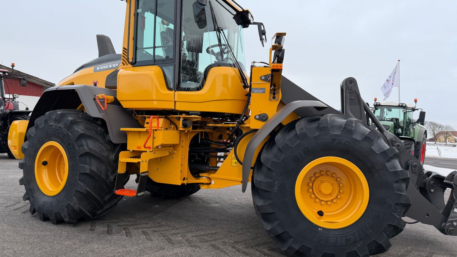 Radlader типа Volvo L 90 H AGRICULTURE! KUN 4 TIMER, LANG BOM OG LOCK-UP! TIL OMGÅENDE LEVERING, Gebrauchtmaschine в Nørager (Фотография 9)