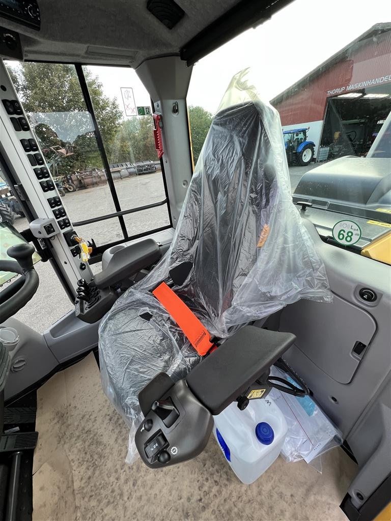 Radlader vrste Volvo L 90 H AGRICULTURE OG LANG BOM! KUN 1700 TIMER! TIL OMGÅENDE LEVERING!, Gebrauchtmaschine v Nørager (Slika 20)