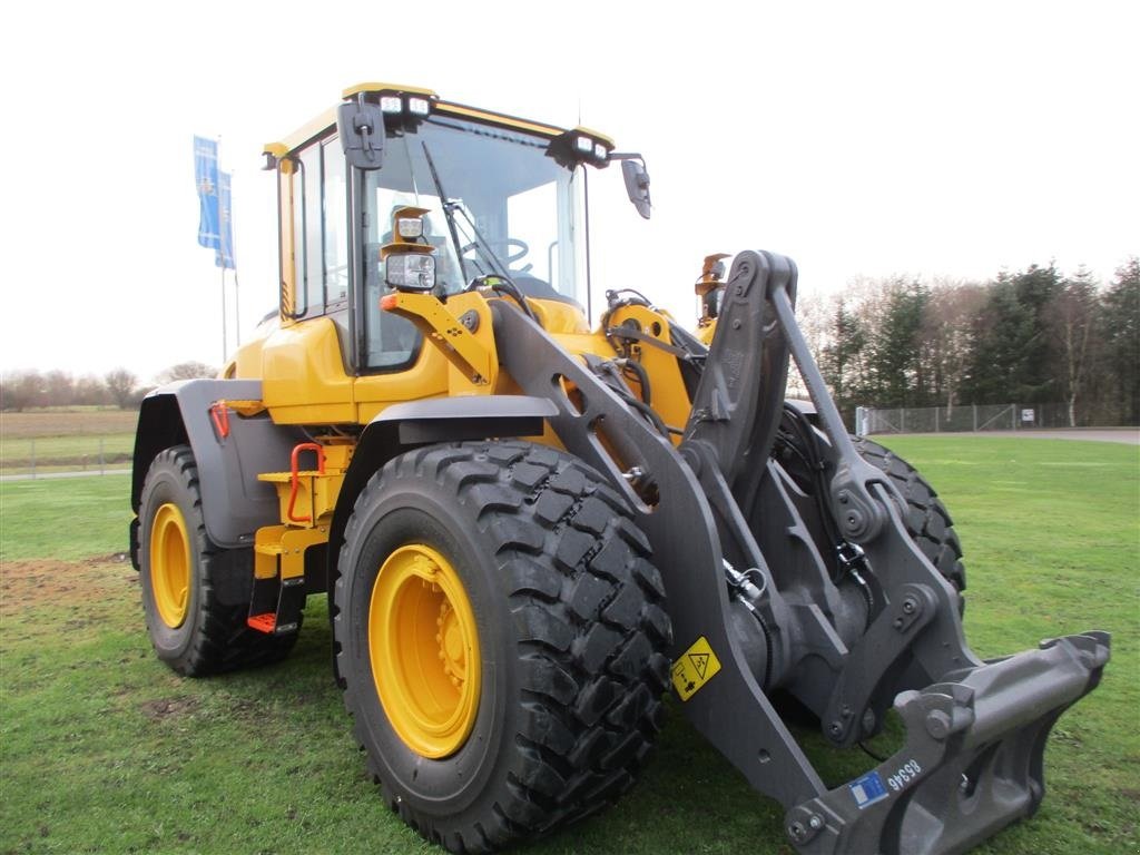 Radlader tip Volvo L 90 H  DK-Maskine med Co-Pilot, EL-stiks, CDC, BSS, Lock-UP, 650mm hjul & centralsmørring, Gebrauchtmaschine in Lintrup (Poză 3)