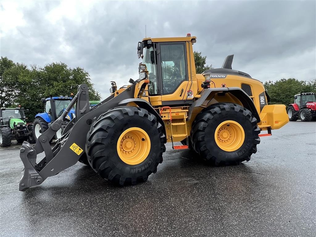 Radlader des Typs Volvo L 90 H KUN 1900 TIMER OG LANG BOM! DK FRA NY!, Gebrauchtmaschine in Nørager (Bild 2)