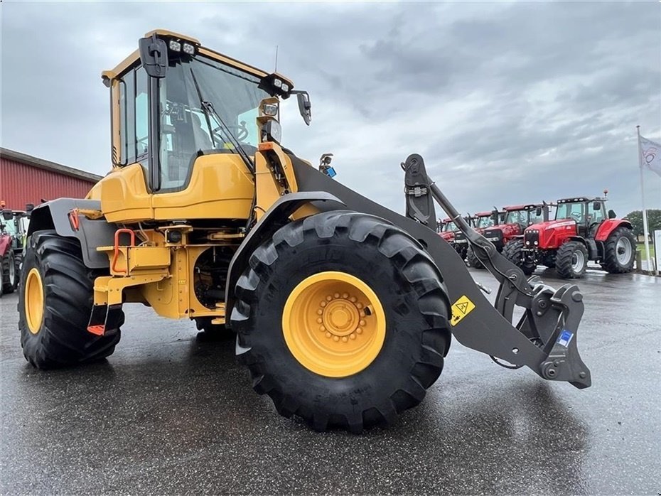 Radlader des Typs Volvo L 90 H KUN 2500 TIMER! LANG BOM OG LOCK UP! DK FRA NY!  TILBUD!, Gebrauchtmaschine in Nørager (Bild 15)