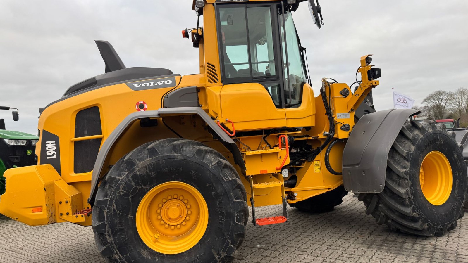 Radlader typu Volvo L 90 H KUN 5000 TIMER! MED LOCK UP OG NÆSTEN NYE DÆK!, Gebrauchtmaschine v Nørager (Obrázek 12)