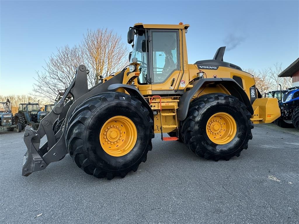 Radlader des Typs Volvo L 90 H KUN 5500 TIMER OG NYE DÆK!, Gebrauchtmaschine in Nørager (Bild 2)