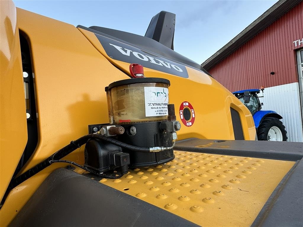 Radlader des Typs Volvo L 90 H KUN 5500 TIMER OG NYE DÆK!, Gebrauchtmaschine in Nørager (Bild 16)