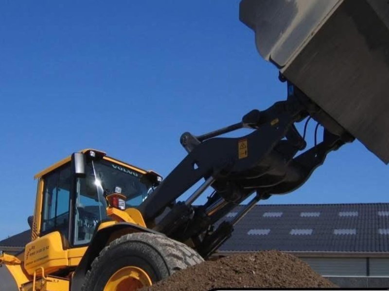 Radlader des Typs Volvo L 90 H SALG & UDLEJNING OGSÅ MED FORKØBSRET, Gebrauchtmaschine in Lintrup (Bild 1)