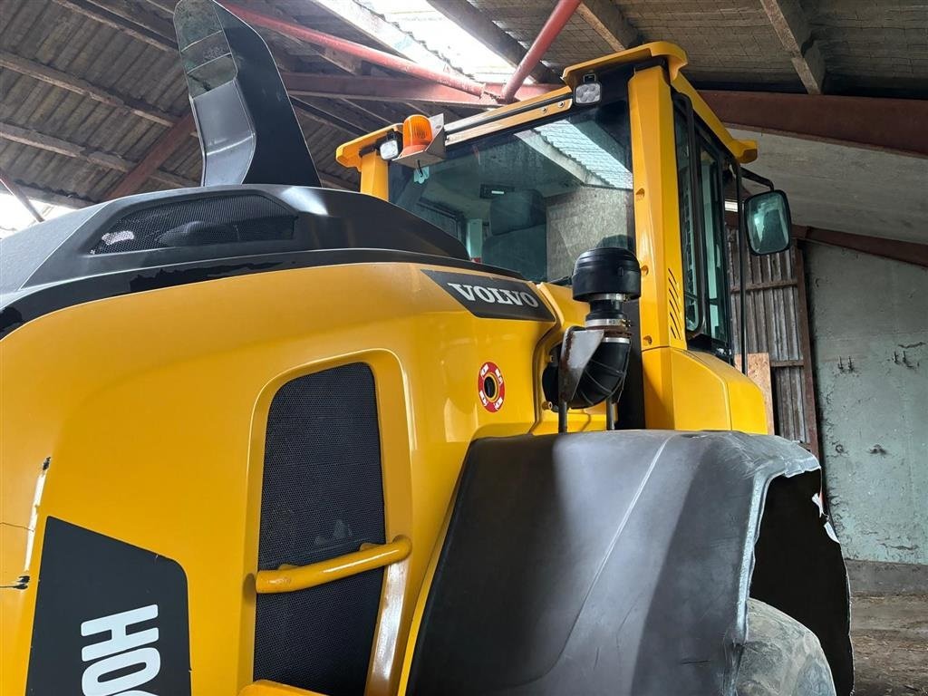 Radlader des Typs Volvo L 90 H Volvo L90H med centralsmørring., Gebrauchtmaschine in Kolding (Bild 11)