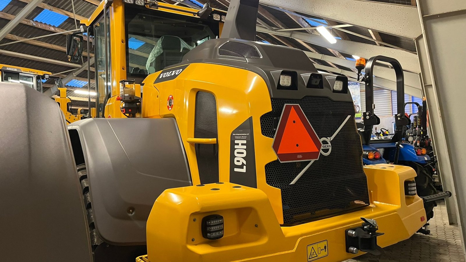 Radlader от тип Volvo L 90H  H2 fabriksny Dansk maskine med masser af udstyr, blan.Co-Pilot & med brede 650/65R25 hjul, Gebrauchtmaschine в Lintrup (Снимка 18)