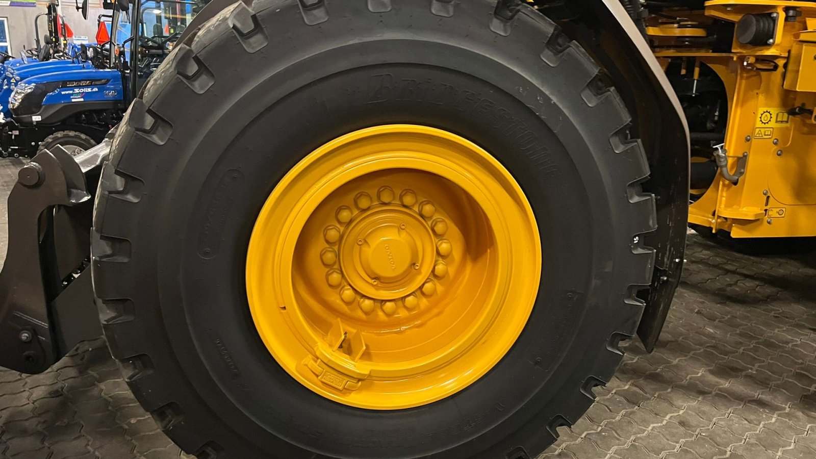 Radlader от тип Volvo L 90H  H2 fabriksny Dansk maskine med masser af udstyr, blan.Co-Pilot & med brede 650/65R25 hjul, Gebrauchtmaschine в Lintrup (Снимка 25)