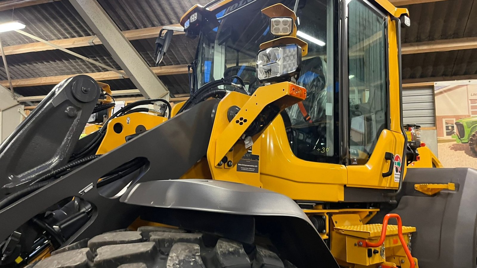 Radlader от тип Volvo L 90H  H2 fabriksny Dansk maskine med masser af udstyr, blan.Co-Pilot & med brede 650/65R25 hjul, Gebrauchtmaschine в Lintrup (Снимка 14)