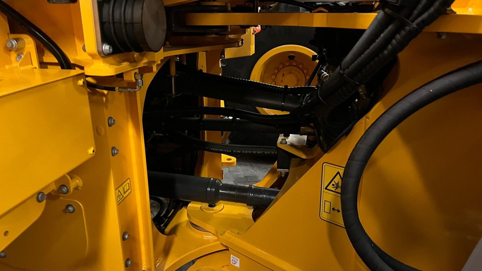 Radlader Türe ait Volvo L 90H  H2 fabriksny Dansk maskine med masser af udstyr, blan.Co-Pilot & med brede 650/65R25 hjul, Gebrauchtmaschine içinde Lintrup (resim 22)