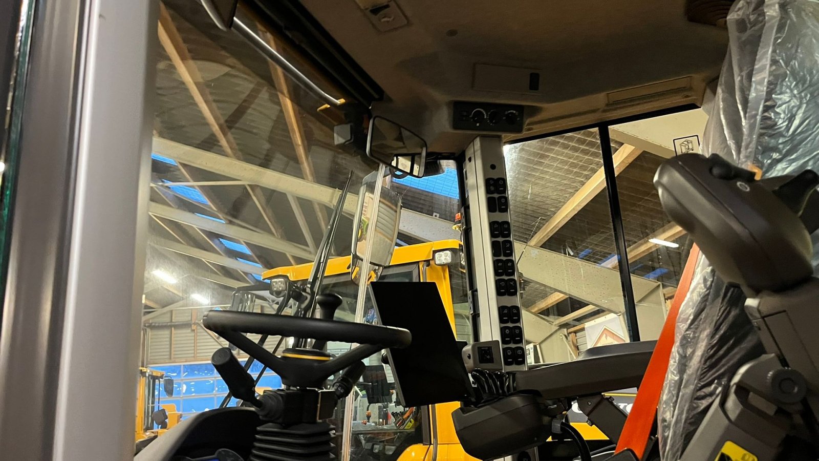 Radlader Türe ait Volvo L 90H  H2 fabriksny Dansk maskine med masser af udstyr, blan.Co-Pilot & med brede 650/65R25 hjul, Gebrauchtmaschine içinde Lintrup (resim 13)