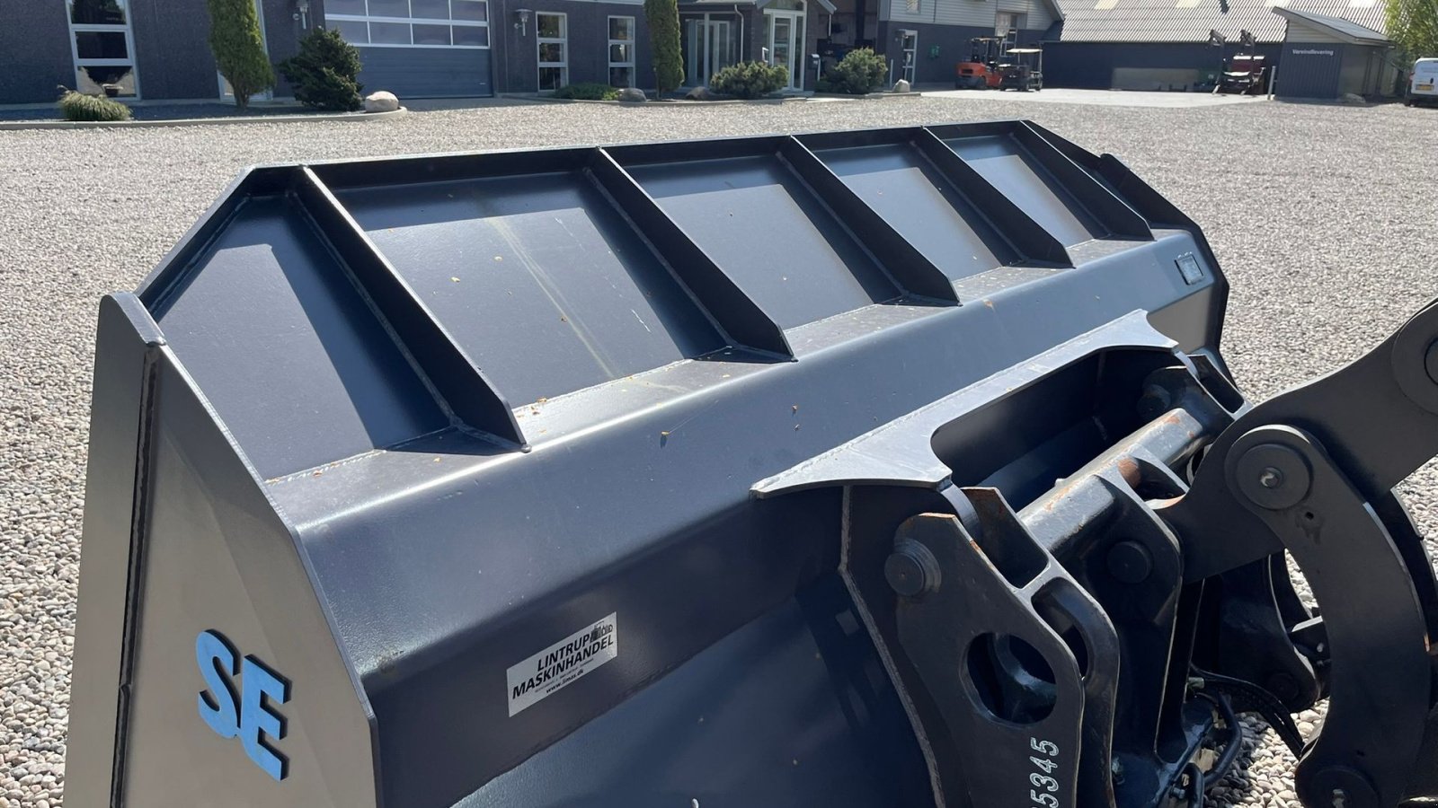 Radlader typu Volvo Læsseskovl 2,9m3 skovl med Volvo beslag på. Den er 2.75m bred, Gebrauchtmaschine v Lintrup (Obrázek 7)