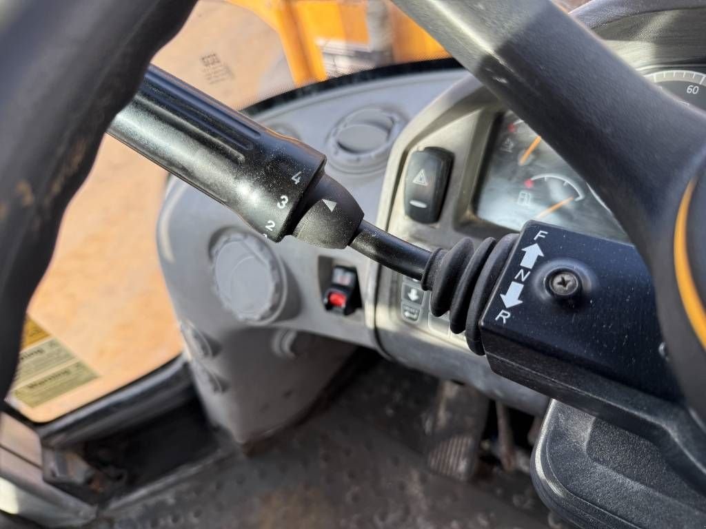 Radlader des Typs Volvo L110H - 3rd Function / Quick Coupler, Gebrauchtmaschine in Veldhoven (Bild 11)