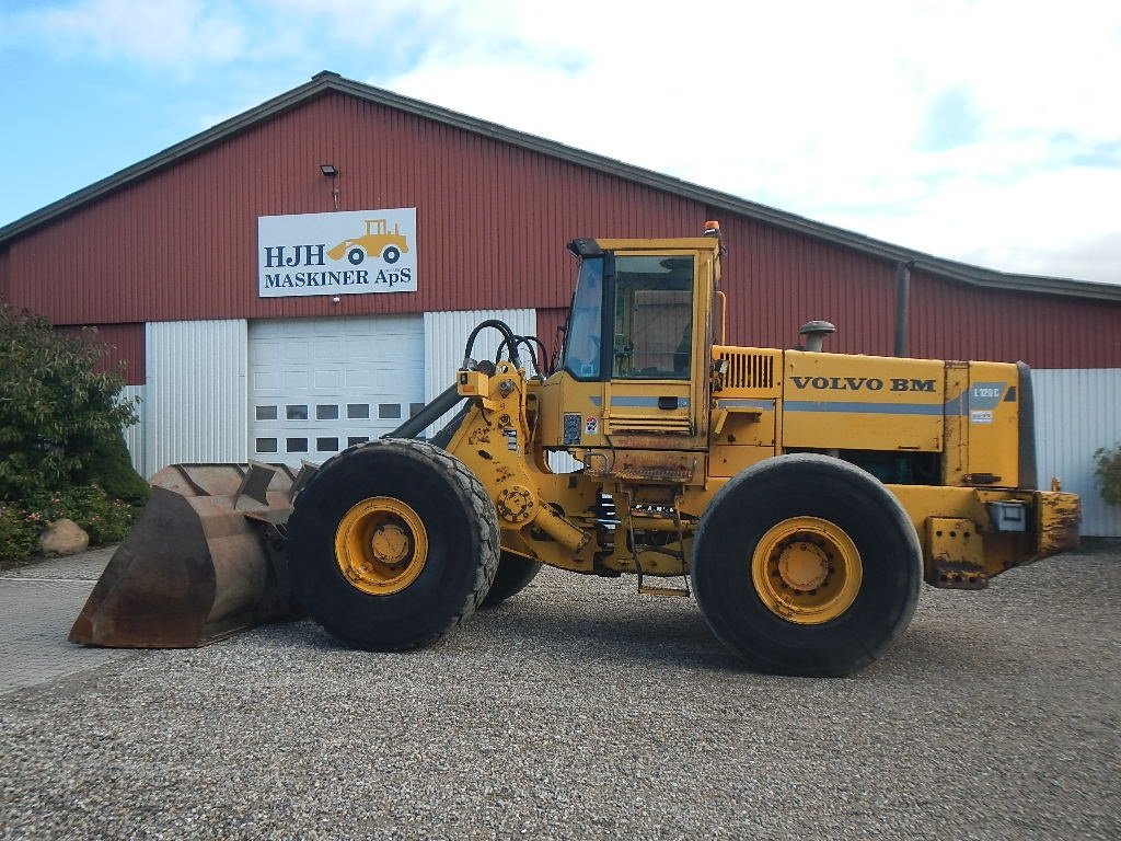 Radlader des Typs Volvo L120B, Gebrauchtmaschine in Aabenraa (Bild 7)