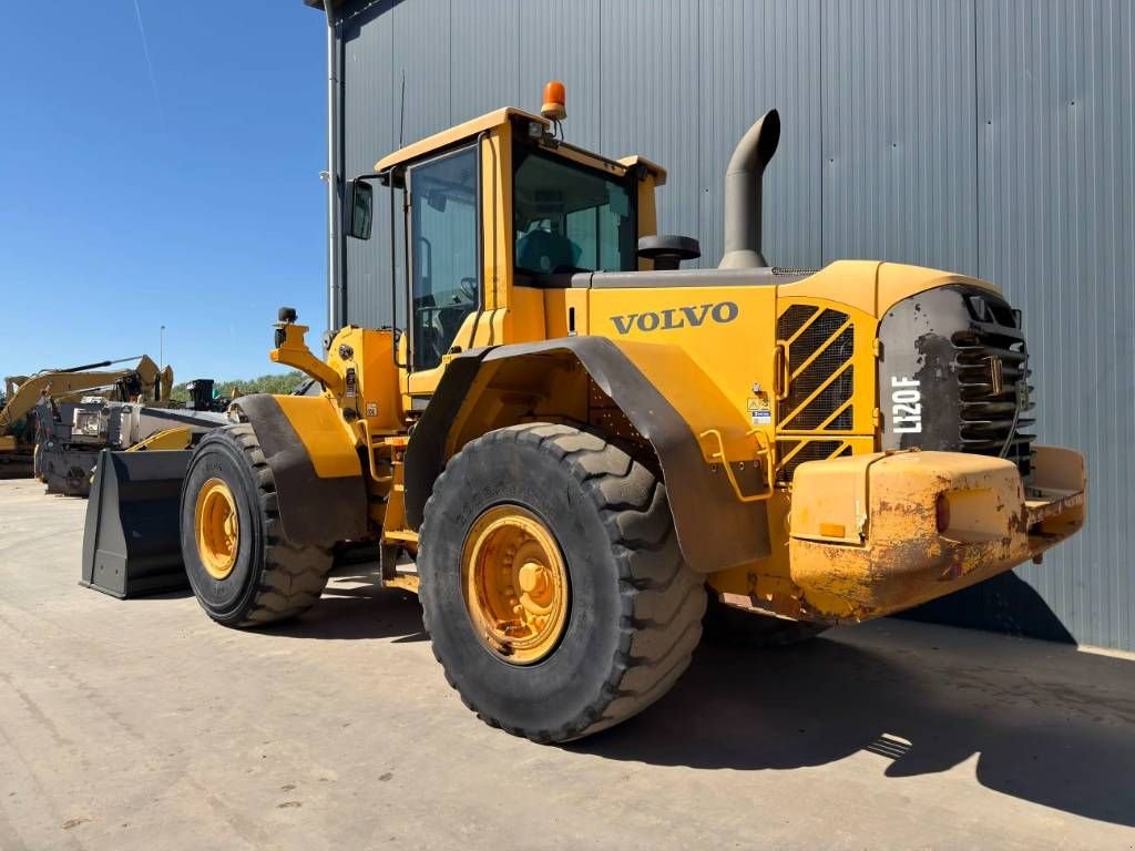 Radlader tip Volvo L120F, Gebrauchtmaschine in Venlo (Poză 2)