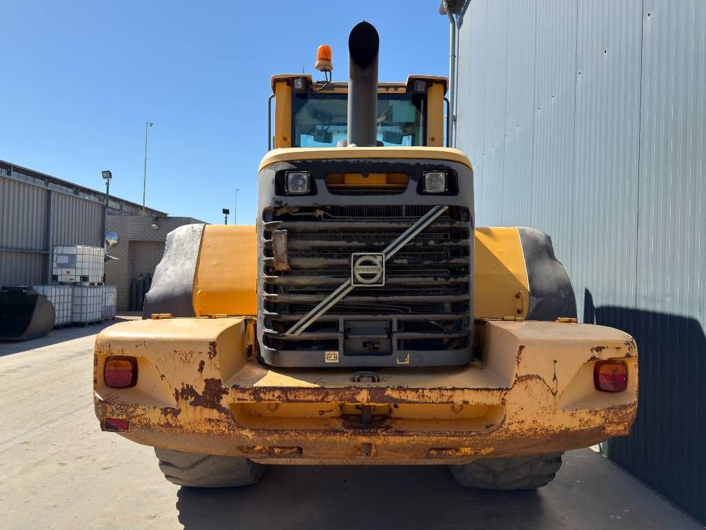 Radlader типа Volvo L120F, Gebrauchtmaschine в Venlo (Фотография 4)