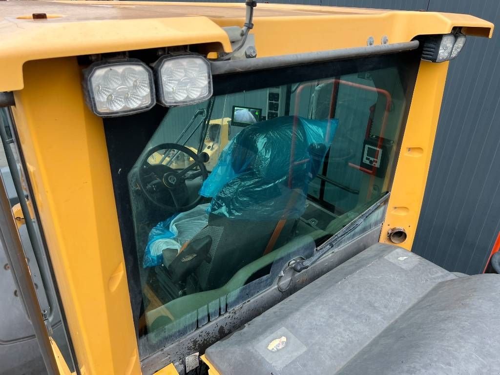 Radlader типа Volvo L120H, Gebrauchtmaschine в Venlo (Фотография 9)