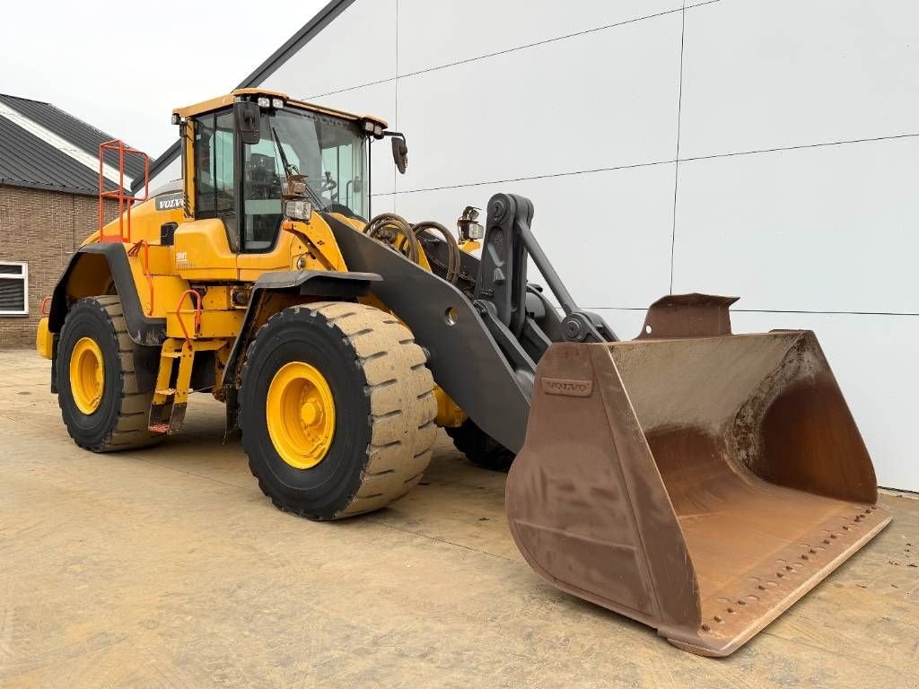 Radlader Türe ait Volvo L150H - Weight System / Backup Camera, Gebrauchtmaschine içinde Veldhoven (resim 8)