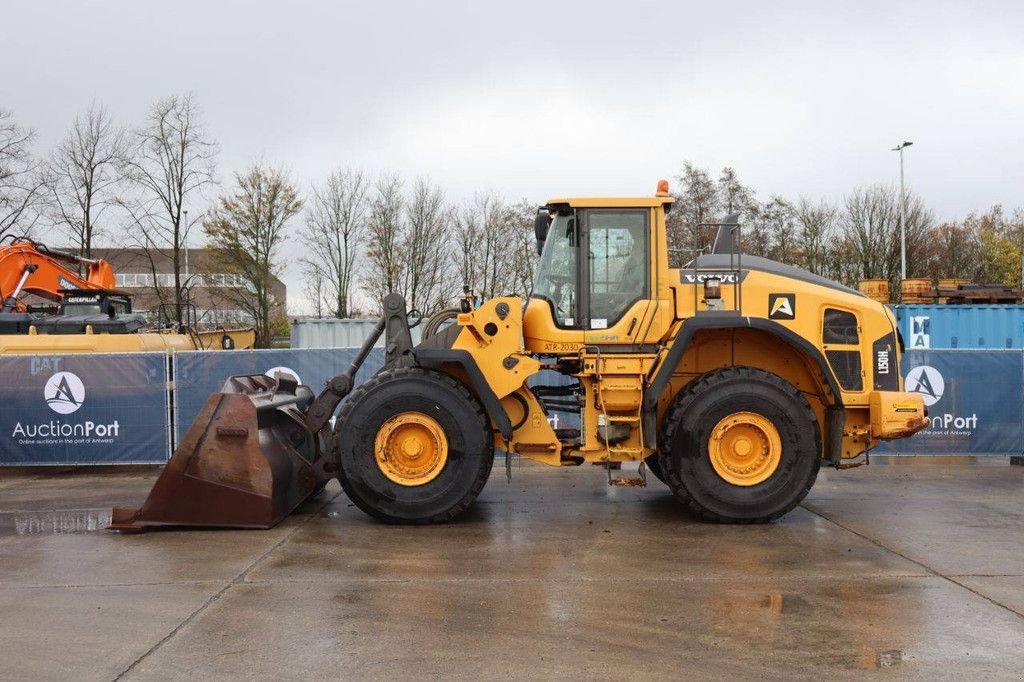 Radlader of the type Volvo L150H, Gebrauchtmaschine in Antwerpen (Picture 2)