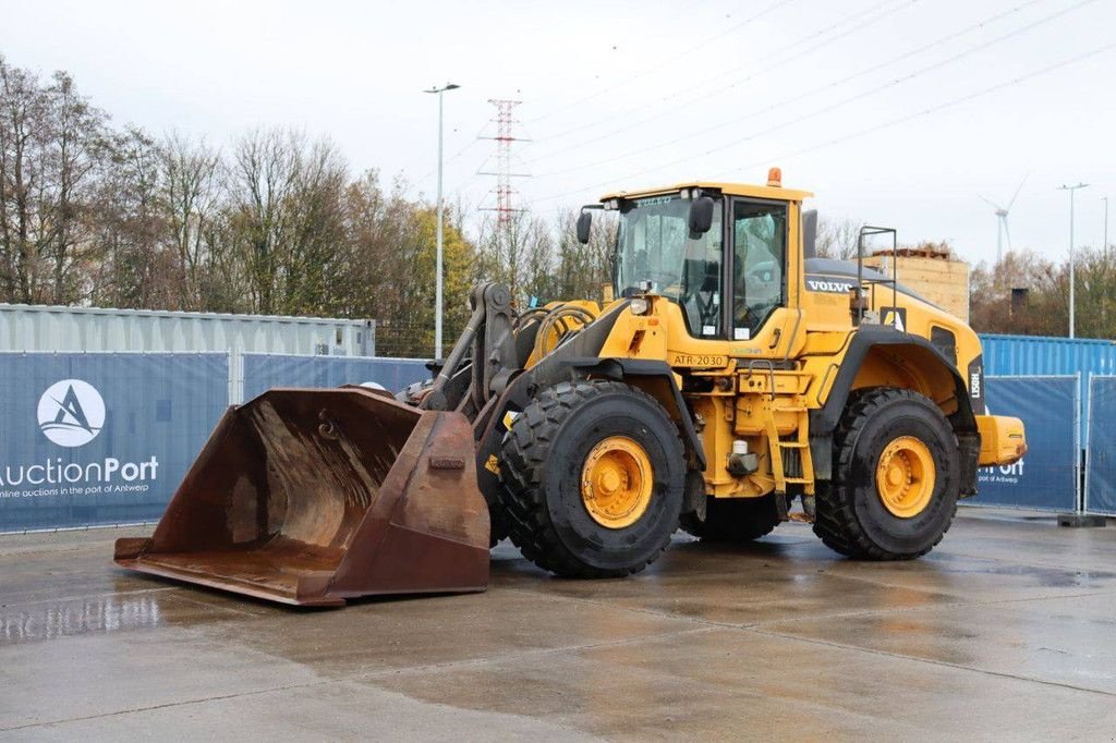Radlader of the type Volvo L150H, Gebrauchtmaschine in Antwerpen (Picture 11)