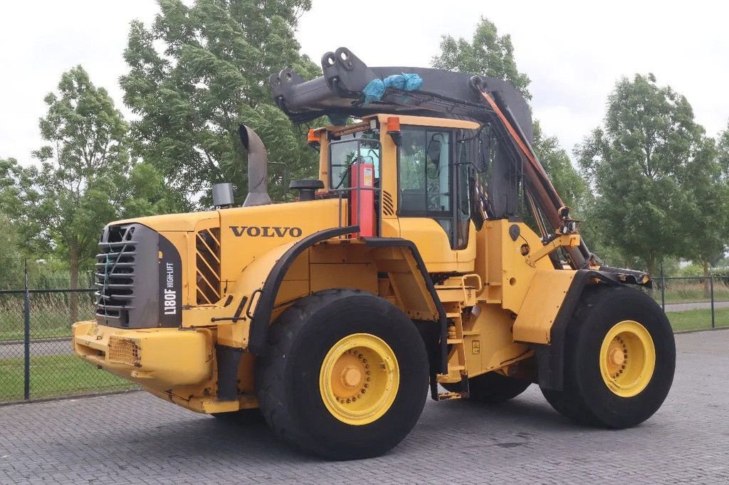 Radlader typu Volvo L180 F HL HIGH-LIFT LOG STACKER HOLZ GRAPPLE, Gebrauchtmaschine v Marknesse (Obrázek 7)