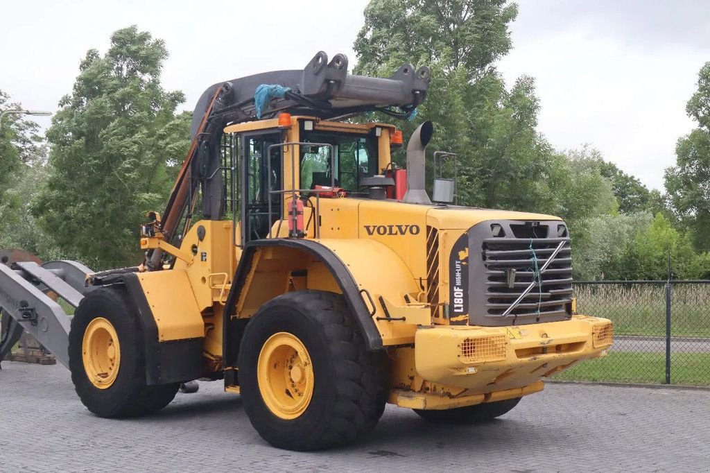 Radlader typu Volvo L180 F HL HIGH-LIFT LOG STACKER HOLZ GRAPPLE, Gebrauchtmaschine v Marknesse (Obrázek 10)