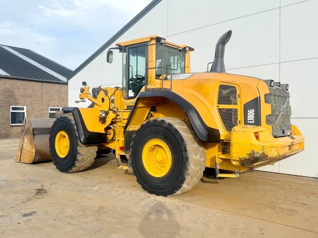 Radlader des Typs Volvo L180G - German Machine / Auto Greasing, Gebrauchtmaschine in Veldhoven (Bild 3)
